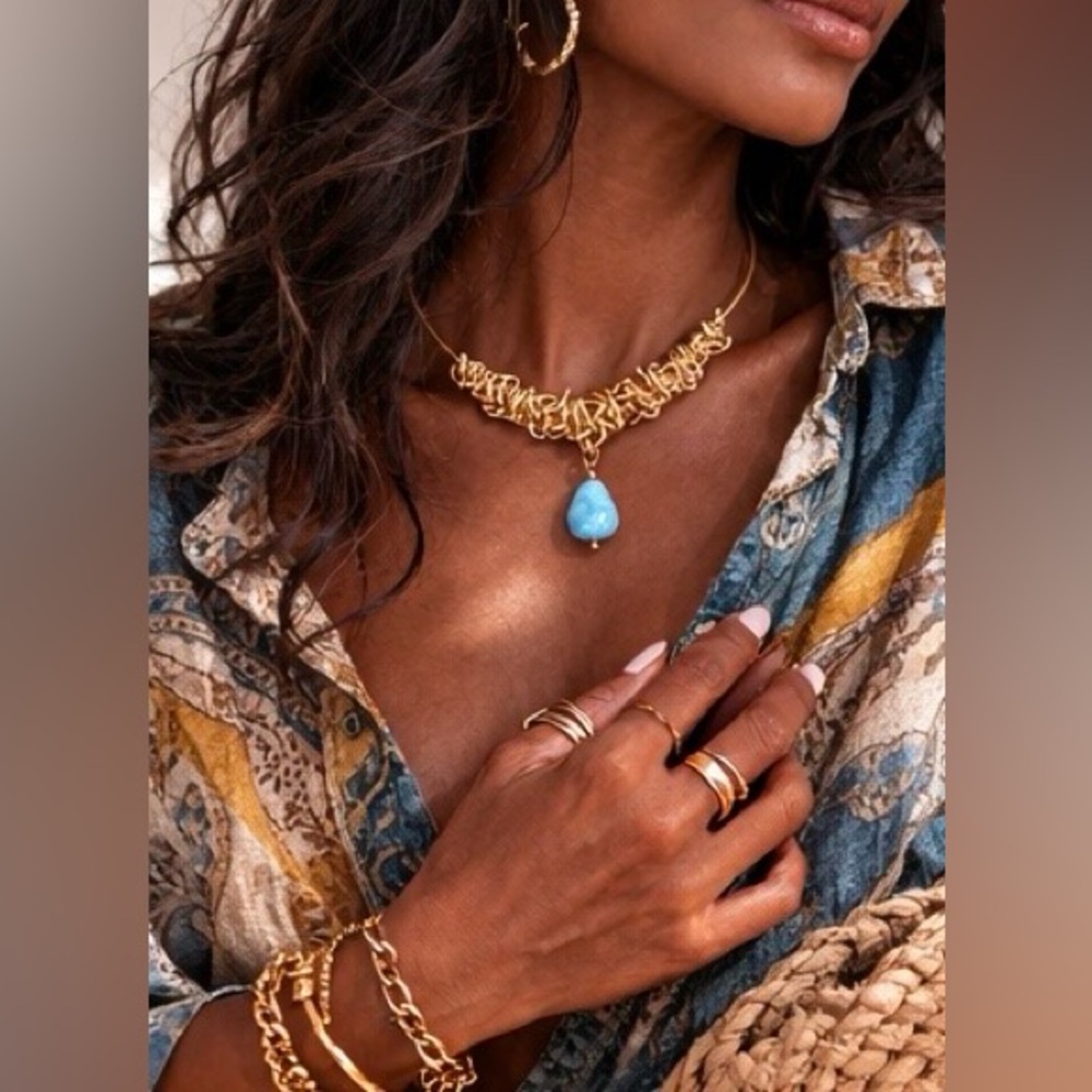 Gold Chain Collar Necklace with Blue Quartz Drop Pendant, Artisan Wire Choker - Picture 5 of 8